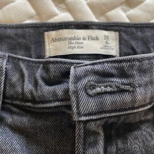 Abercrombie & Fitch the mom high rise